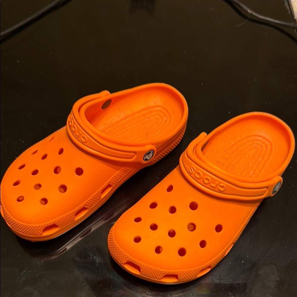 Women's crocs